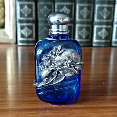 Blue miniature decorative - miniature,